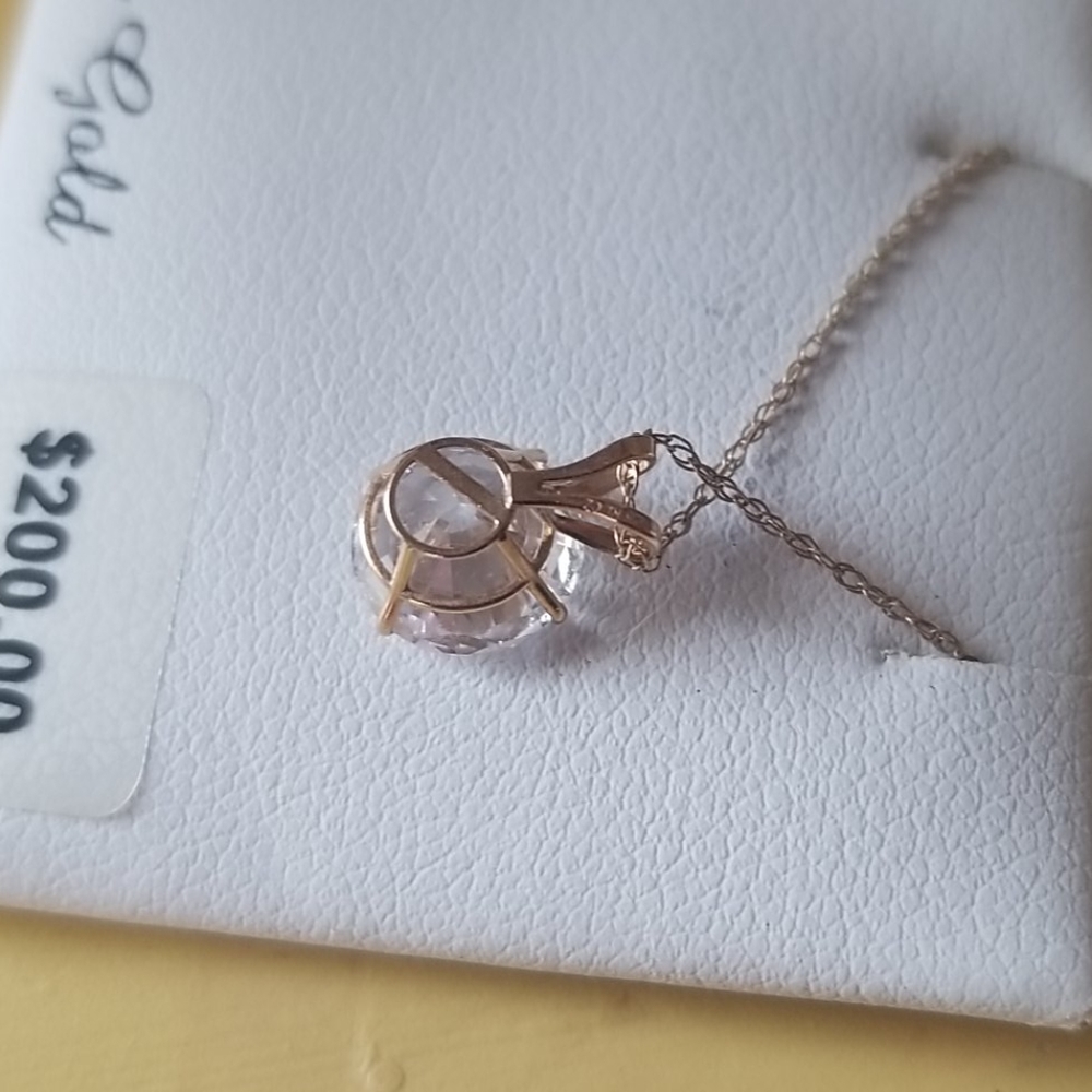10kt gold necklace with simulated diamond - Picture 6 of 8